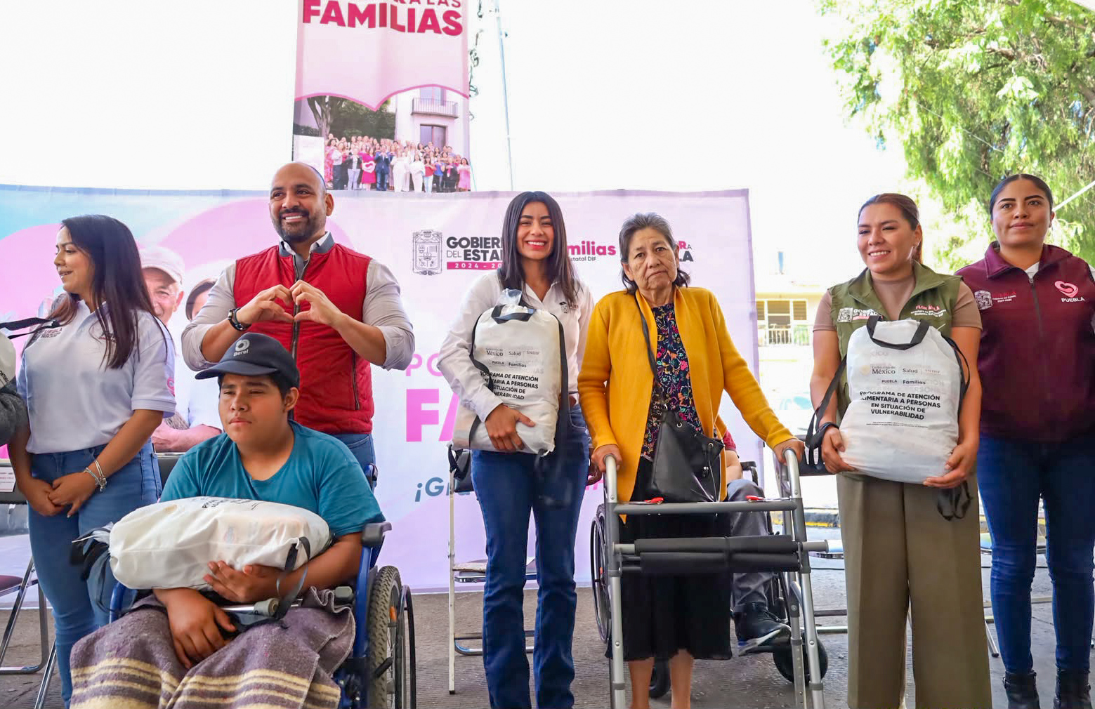 JORNADA POR AMOR A LAS FAMILIAS LLEGA A SAN FRANCISCO TOTIMEHUACÁN