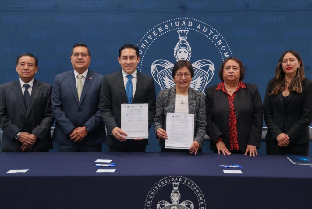 ASE Puebla y BUAP fortalecen la formación profesional mediante convenio de servicio social y prácticas profesionales