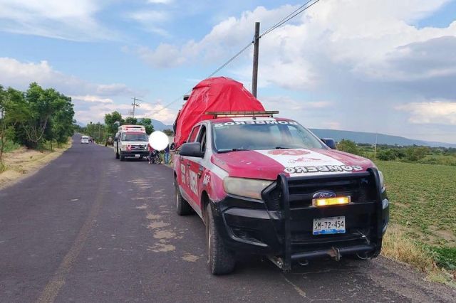 Hallan ejecutado a joven en camino rural de Huaquechula