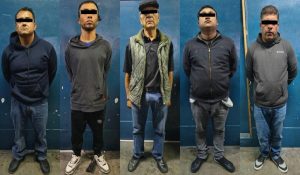 SSP detiene a cinco hombres armados en Granjas de San Isidro; casi chocan contra una patrulla