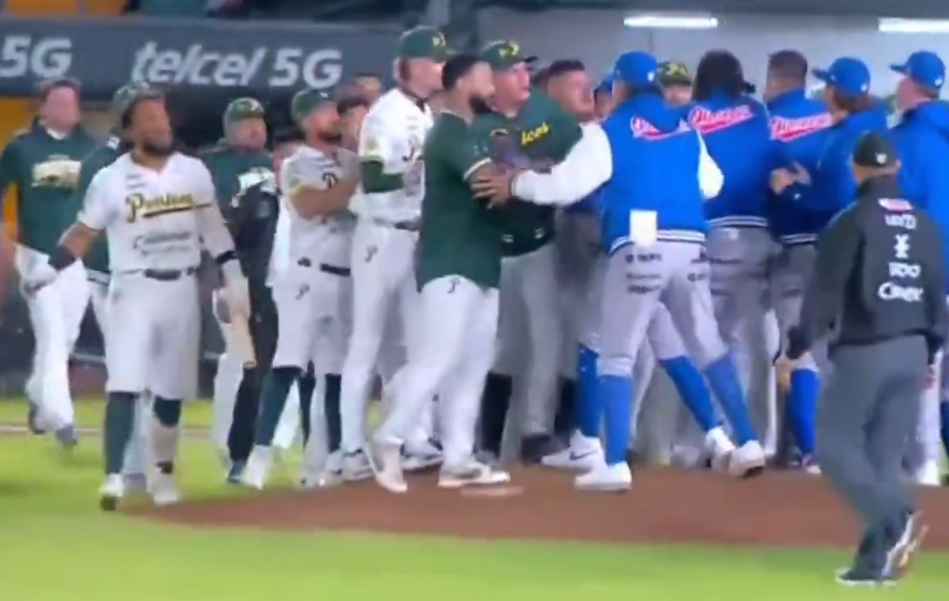 De la derrota al castigo, la LMB sanciona a seis jugadores tras la pelea entre Pericos y Olmecas