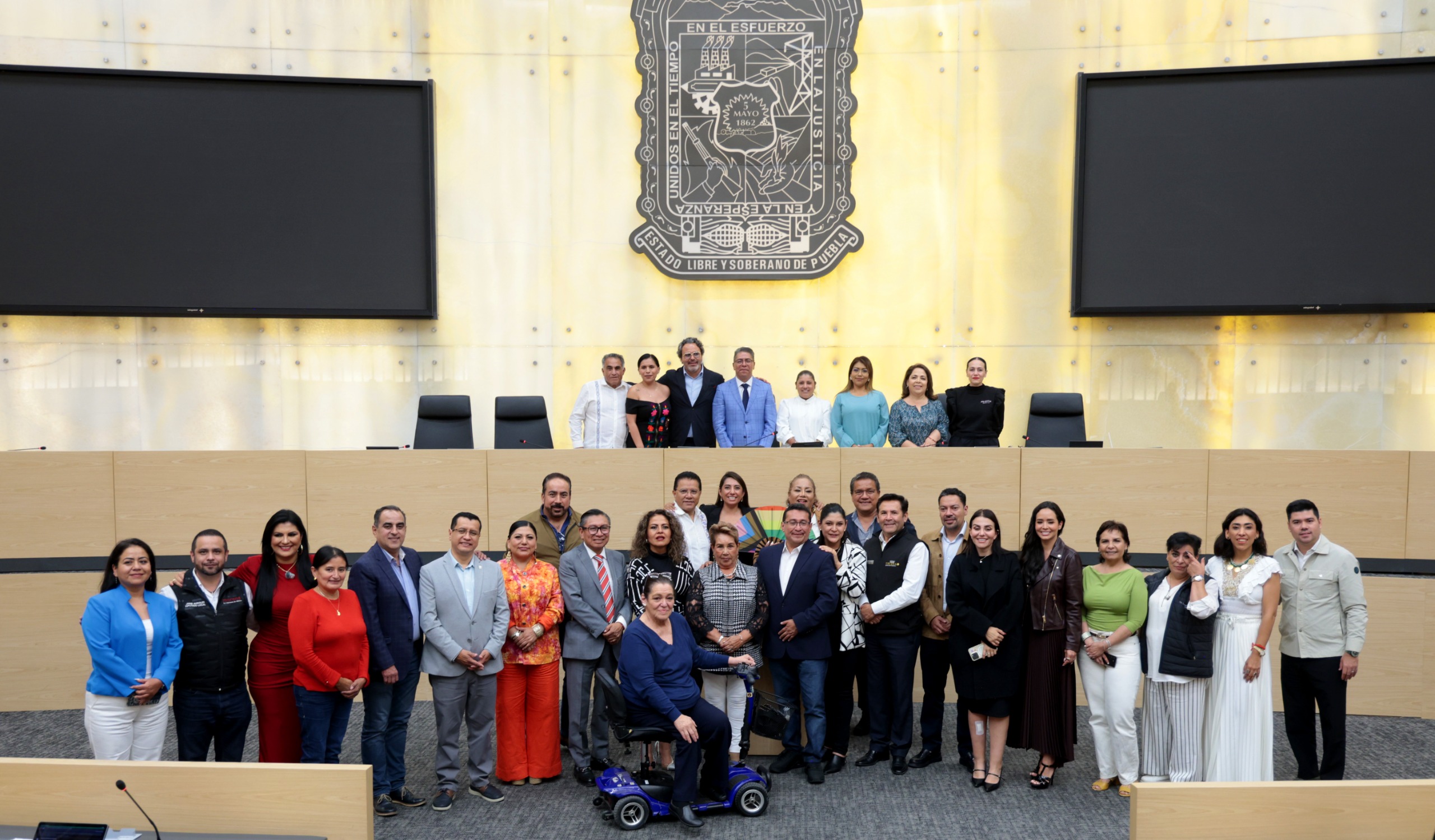 Designa Congreso del Estado a integrantes de Concejos Municipales en Acatlán, Esperanza y Tepeyahualco