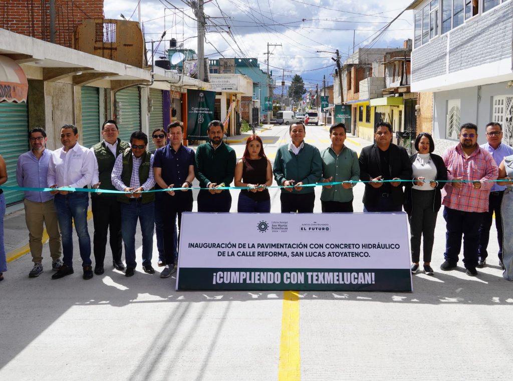 Gobierno de Juan Manuel Alonso entrega pavimentación en beneficio de 20 mil habitantes de Atoyatenco y Temaxcalac