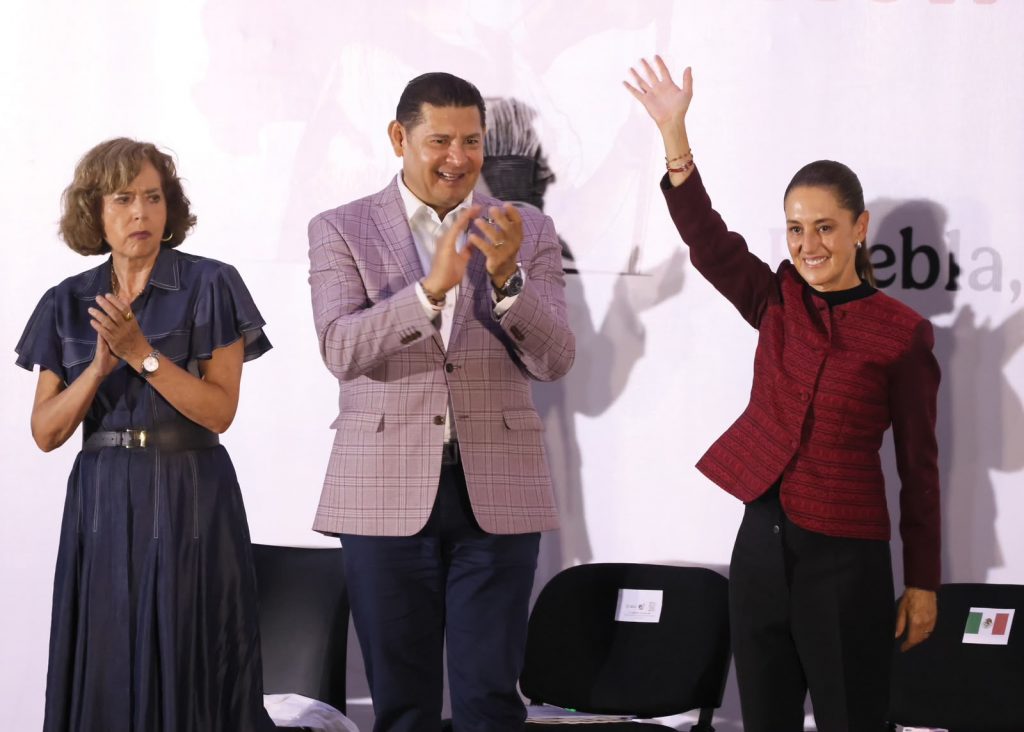 CLAUDIA SHEINBAUM REFRENDA EN PUEBLA SOBERANÍA, BIENESTAR Y TRANSFORMACIÓN CON RESULTADOS