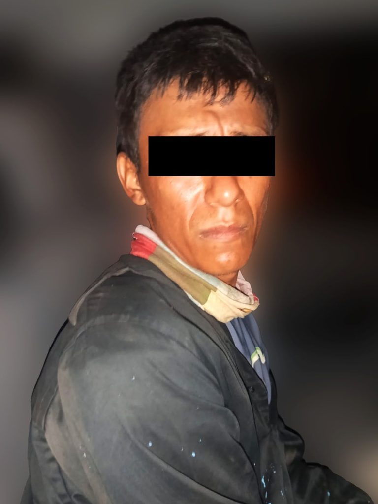 Detienen fuerzas de seguridad a dos hombres armados