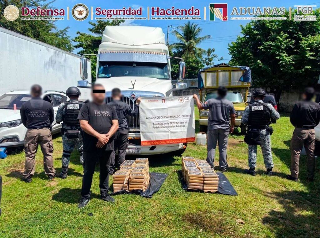 Hallan 117 kilos de presunta cocaína en los depósitos de combustible en Chiapas