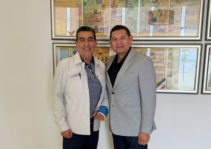 Armenta se reúne con Sergio Salomón Céspedes, para abordar temas migratorios en Puebla