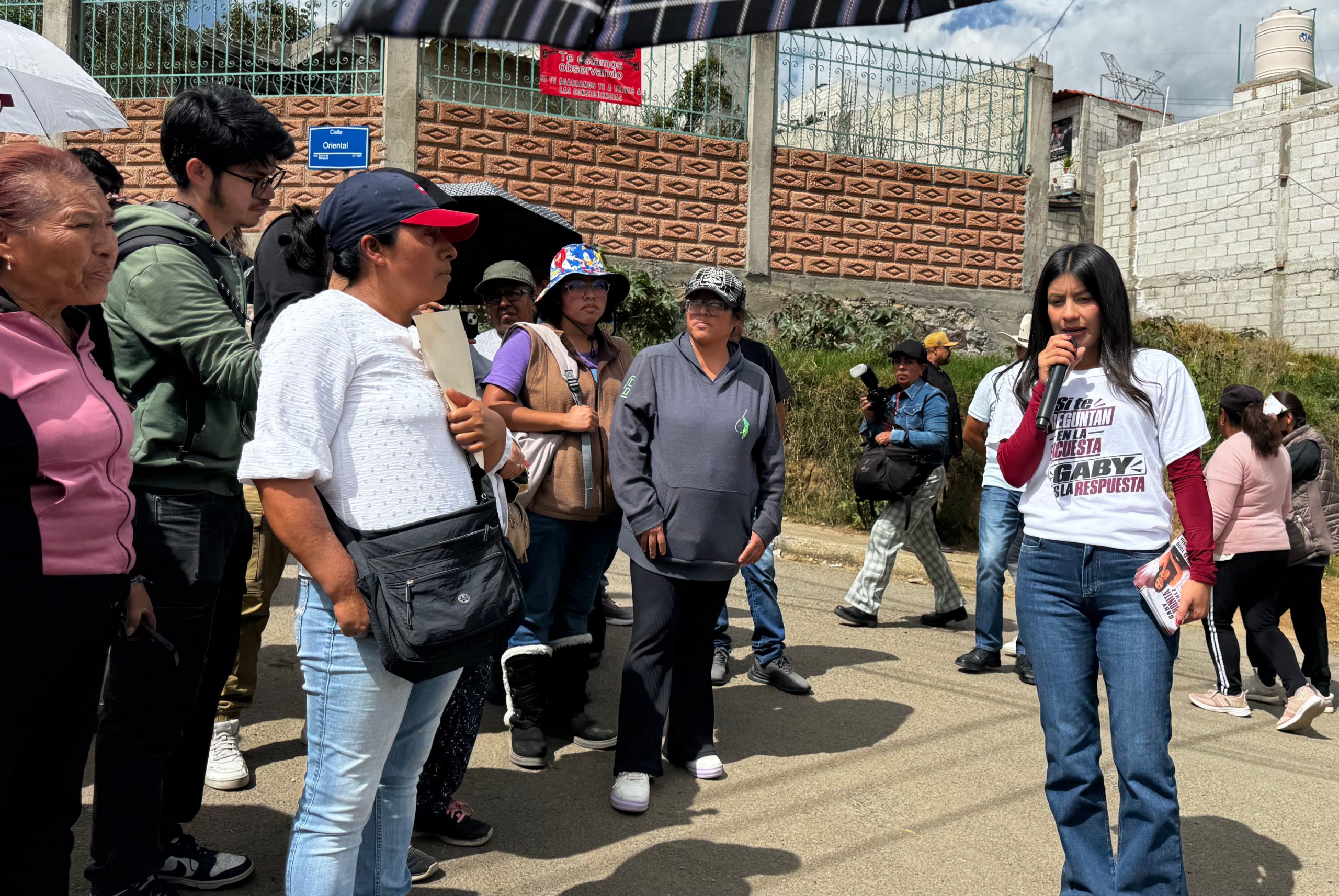Gaby “La Bonita” Sánchez camina La Resurrección promocionando su pelea por Puebla