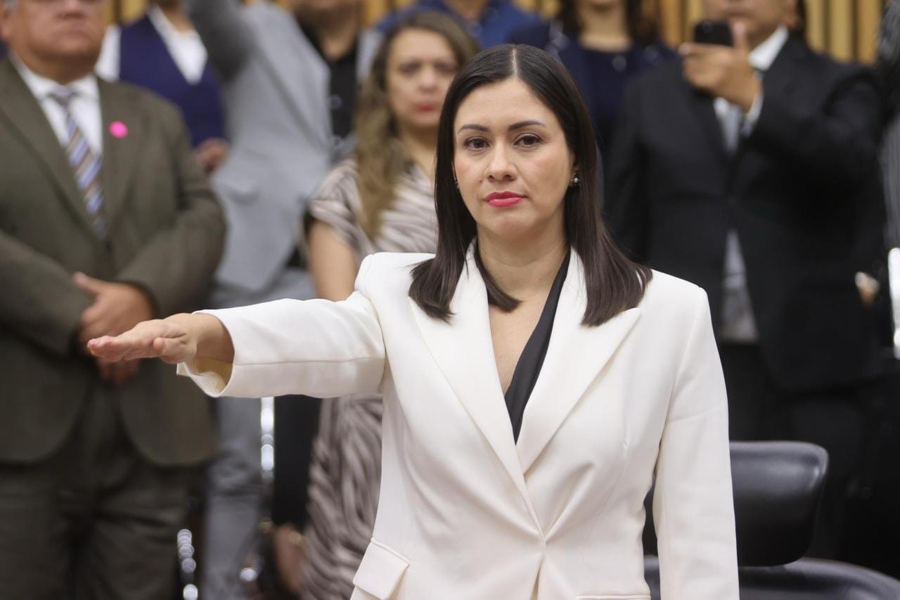 Blanca Yassahara Cruz asume presidencia provisional del INE tras renuncia de Taddei